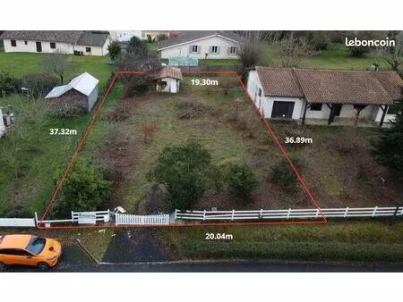 a vendre - terrain constructible 729 m²