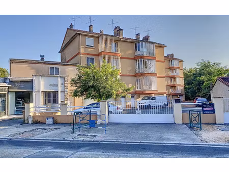 appartement avignon 62.55 m² t-3 à vendre  119 000 €