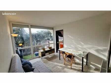 meublé 2 piéces proche chu