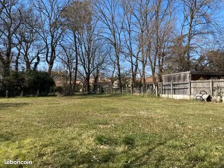 terrain 650 m² le teich