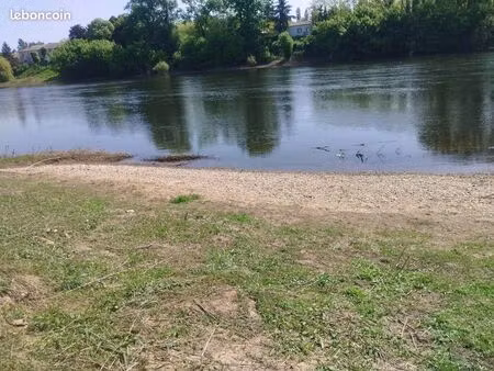 plage au bord de la dordogne