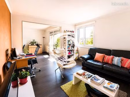 appartement 5 pièces 93 m²