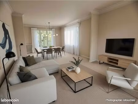 mérignac hôtel de ville — maison familiale 6 pièces  131 m² habitables  jardin  5 chambres