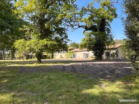 longère 8 pièces 262 m²