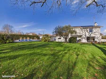 maison 6 pièces - 4 chambres au calme