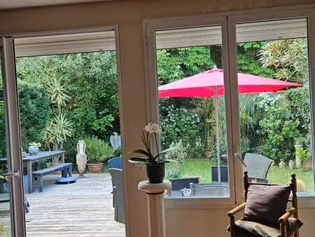 le bouscat  maison de ville r+1  130m2 sur parcelle 301m2