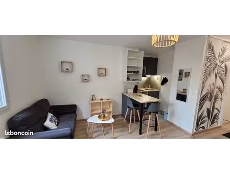 studio meublé de 24 5 m2 pour étudiant  quartier st genès entièrement rénové fin 2022