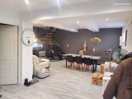 maison de ville a louer