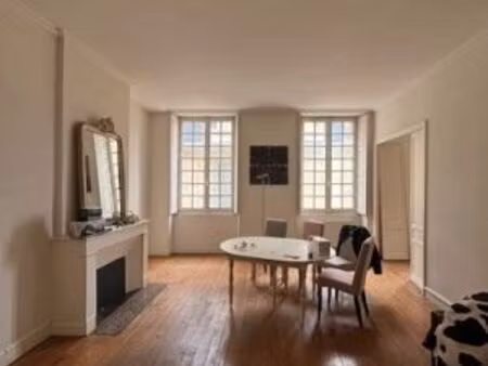 appartement 2 pièces 83 m²