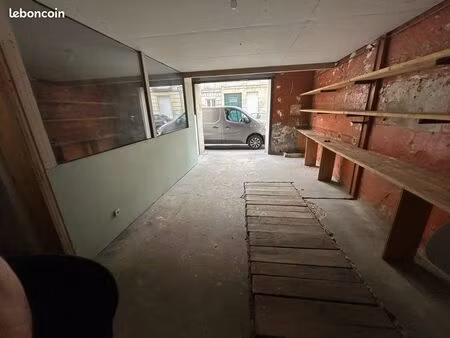 garage / local de 45 m² avec bureau – bordeaux saint-bruno (33000)