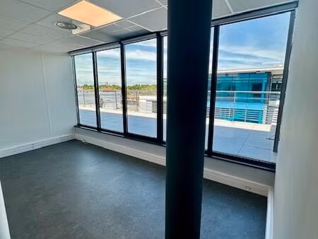 locaux professionnels/bureaux 36m2