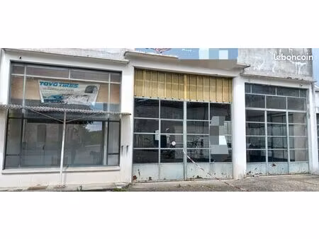 a louer local professionnel entrepôt de 450m2