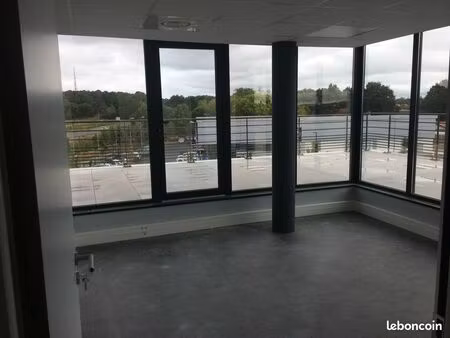 local professionnel/bureaux 20 m2