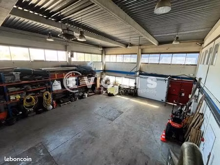 local d'activité 493 m²