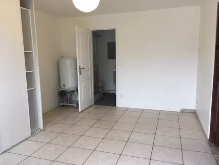 location appartement 1 pièce 23.52 m² à igny (91430)  646 €