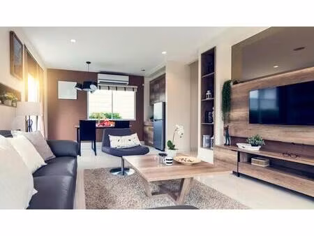 *charmant 2 pièces avec balcon en coeur de ville*