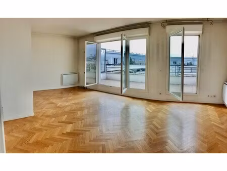 issy less moulineaux (val de seine) 3 pieces avec terrasses i