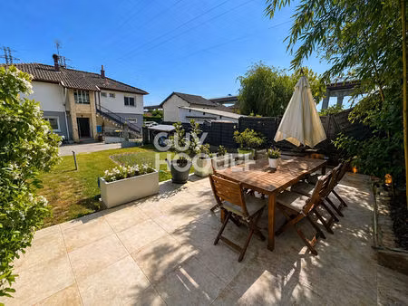 appartement en rez de jardin avec exceptionnel jardin privatif à la boisse