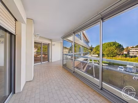 appartement 2 pieces vide - 549 boulevard de la taverniere - mandelieu