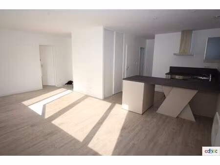 jardin des plantes - grand t2 avec 2 parkings