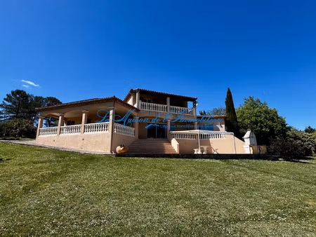 maison type f6 avec piscine  double garage sur 5144m2 de ter