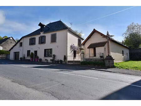 maison avec jardin et dépendances