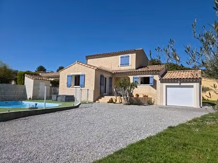 villa 3 chambres  piscine  garage