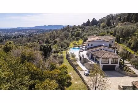 villa provençale de luxe avec vues panoramiques sur la mer et la vallée – châteauneuf-de-g