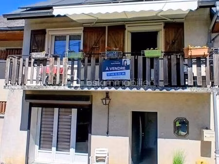 charmante maison de village de 90m² (80 carrez) possible t4