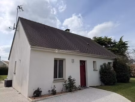 maison de plain-pied récente aux prestations soignées.