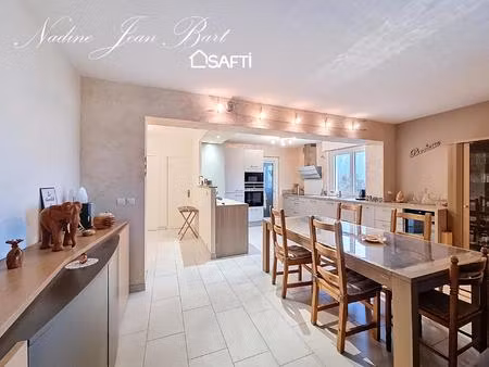 t4 lumineux  dernier étage  vue dégagée