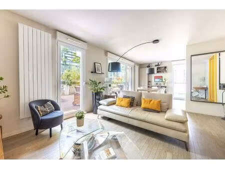 4 pièces à 1 minute du tram