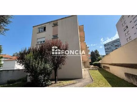 en exclusivité proximité fac