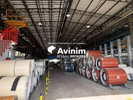 location entrepôt 2 500 m²