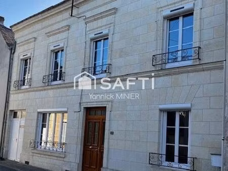 bourgueil hyper centre-ville  habitable de suite