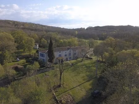 propriété sur 30 ha attenants