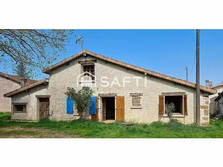 maison en moelleons de 105 m² dans un hameau paisible