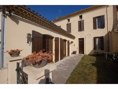 immeuble de caractère à fort potentiel – centre d’etauliers