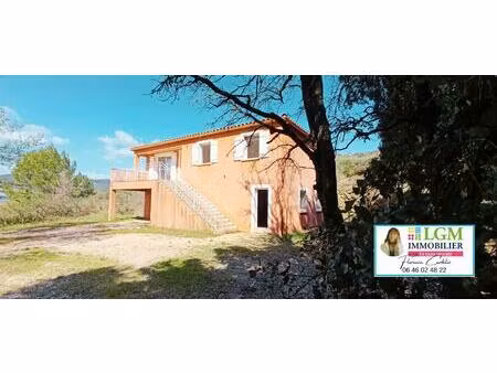 villa 4 pièces avec dépendance de 55m² et garage sur un terrain de 800m² au calme