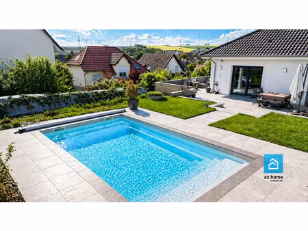 maison familiale rénovée avec piscine et grand terrain – ave