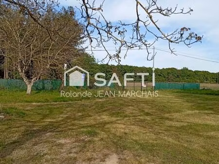 beau terrain de loisirs de 3700 m2 !