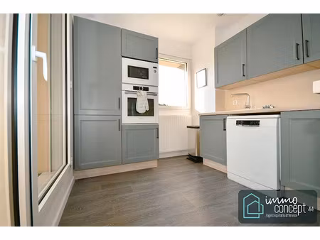 location meublée appartement 4 pièces 71.2 m² à saint-léger-les-vignes (44710)  894 €