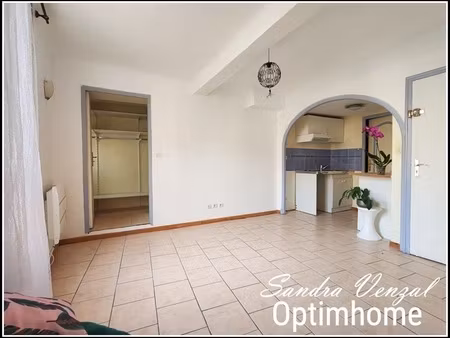 à vendre : charmant studio en plein cœur de digne-les-bains