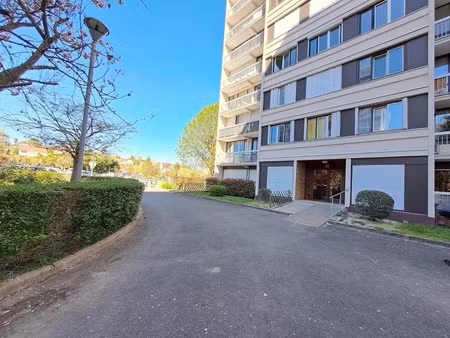 location locaux professionnels à chelles (77500)  1 250 €