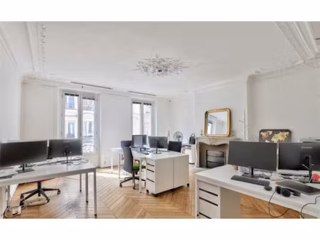location locaux professionnels 87 m² à paris 10ème (75010)  6 000 €