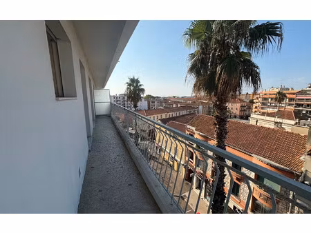 location appartement  45.2 m² t-2 à cagnes-sur-mer  924 €