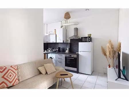 location appartement  m² t-2 à vichy  400 €