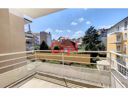 location appartement  m² t-2 à vichy  450 €