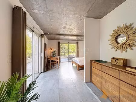 a vendre-appartement luxe- vue maquis