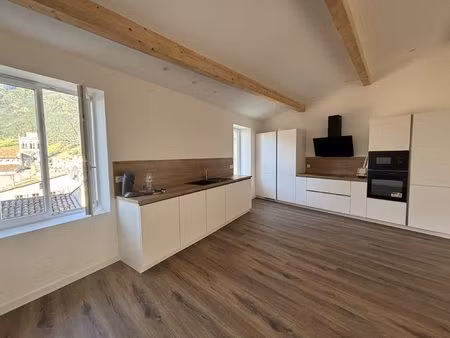 appartement t3/4 avec terrasse